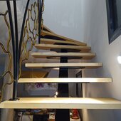 escalier 2 quart tournant fer forger sculpter eclairage led bois auvergne rhone alpes cantal