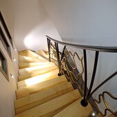 escalier 2 quart tournant fer forger sculpter eclairage led bois auvergne rhone alpes cantal
